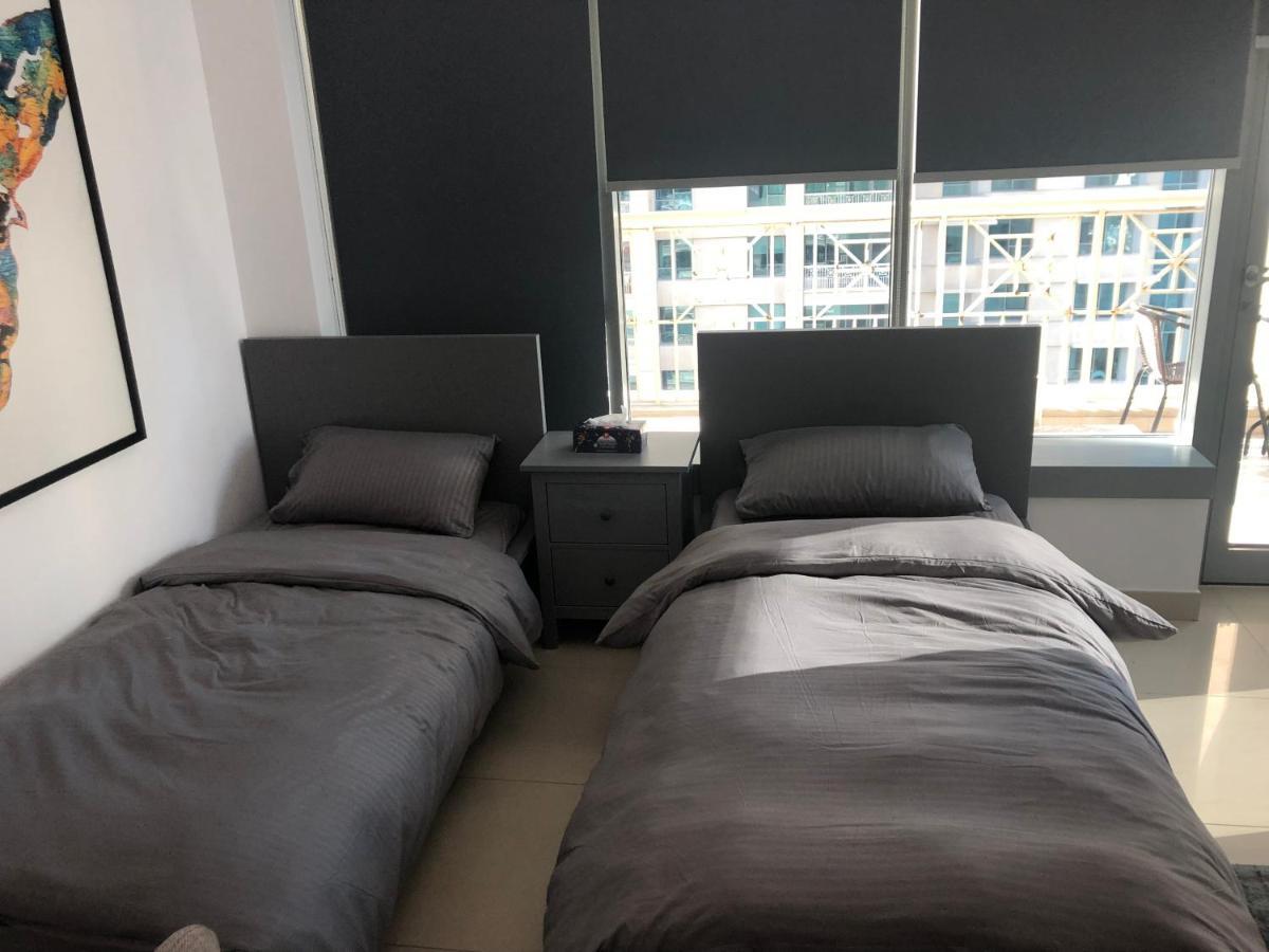 Appartement Downtown Boulevard One Bedroom Apt In 29 Blvd غرفة وصالة Burj & Fountain View Master Bedroom Plus 2 Single Beds In Living